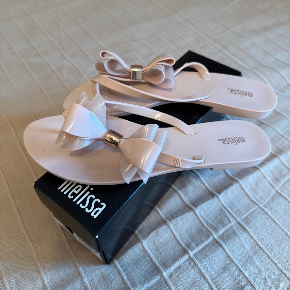 LADIES MELISSA HARMONIC XI DRESSED UP FLIP FLOPS, SIZE 9